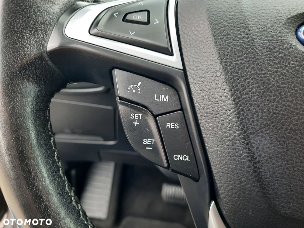Ford S-Max - 23