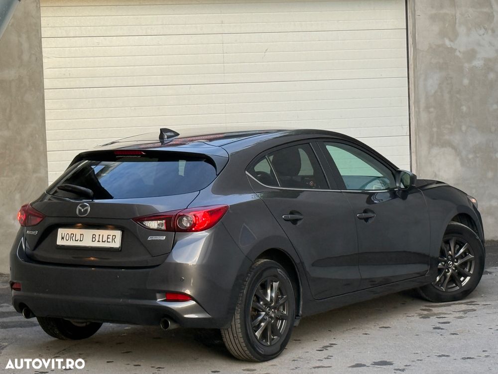 Mazda 3 - 4