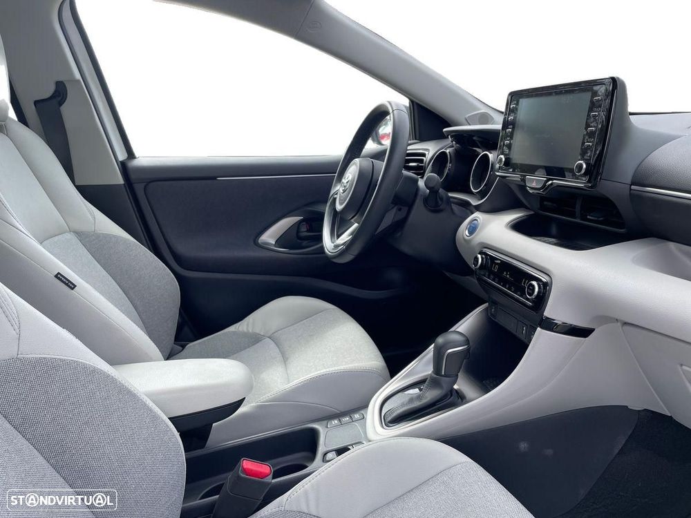 Toyota Yaris - 7