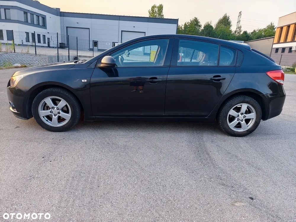 Chevrolet Cruze 1.6 LS - 7
