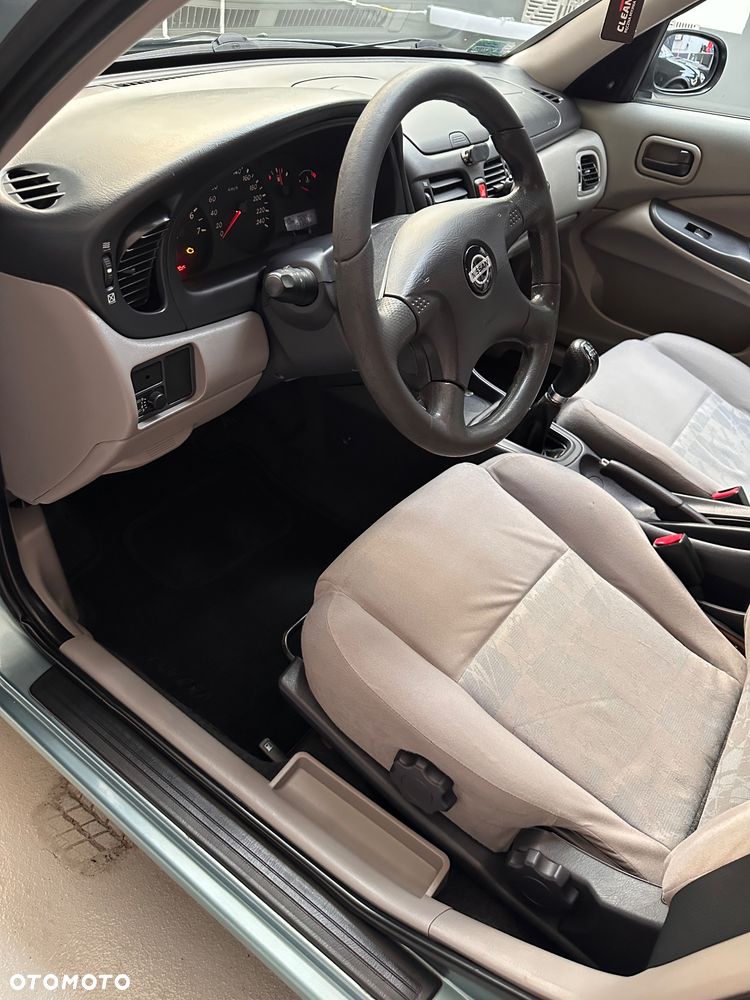 Nissan Almera 1.8 Comfort - 13