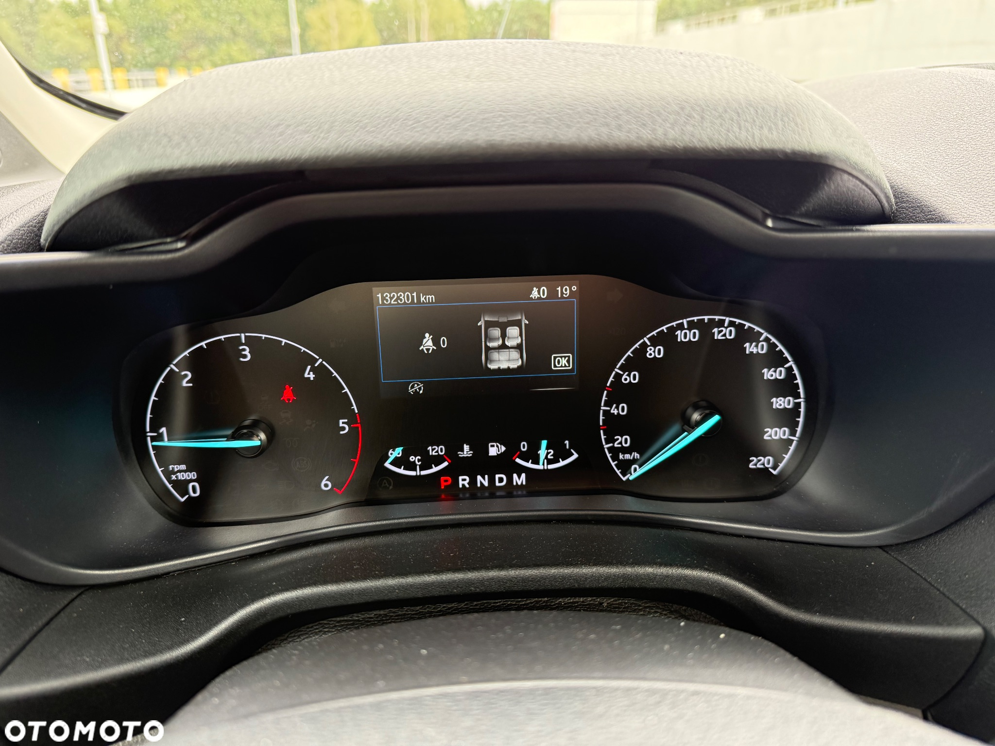 Ford Tourneo Connect Grand - 15