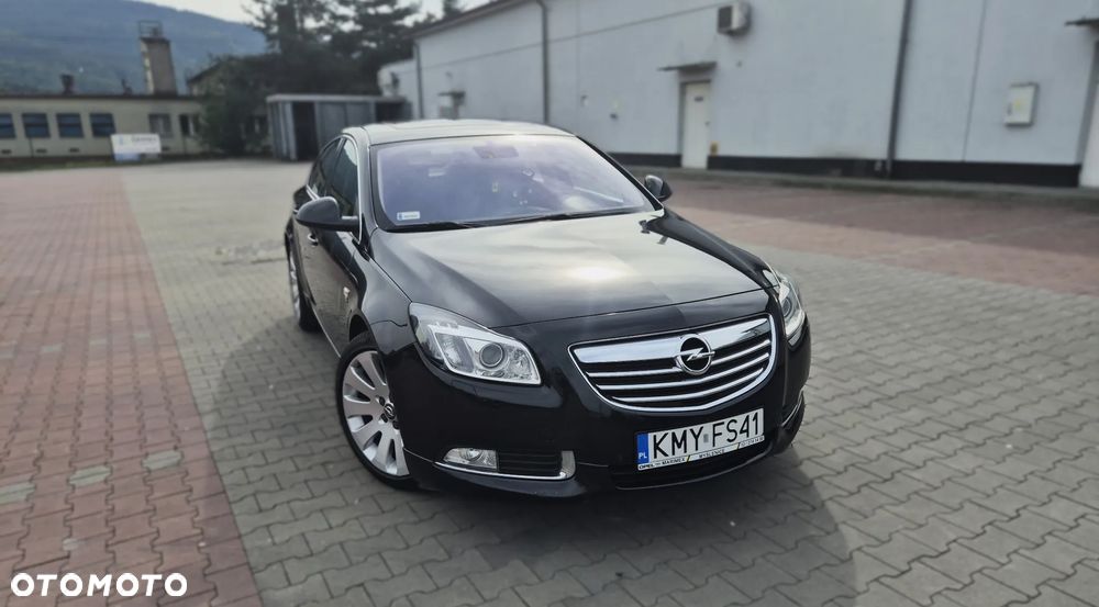 Opel Insignia - 1