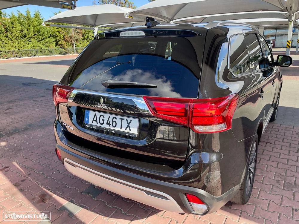 Mitsubishi Outlander 2.0 Kaiteki CVT - 13