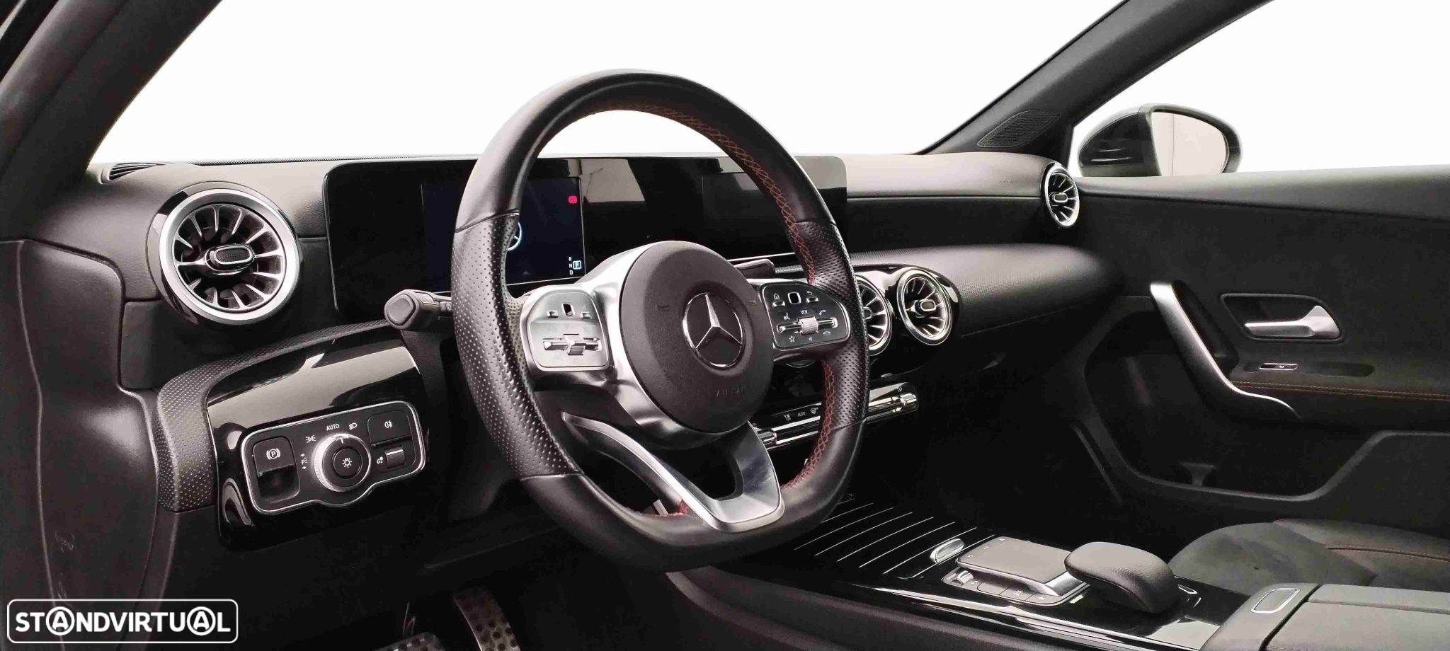 Mercedes-Benz A 180 d AMG Line - 13