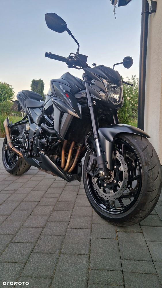 Suzuki GSX - 1