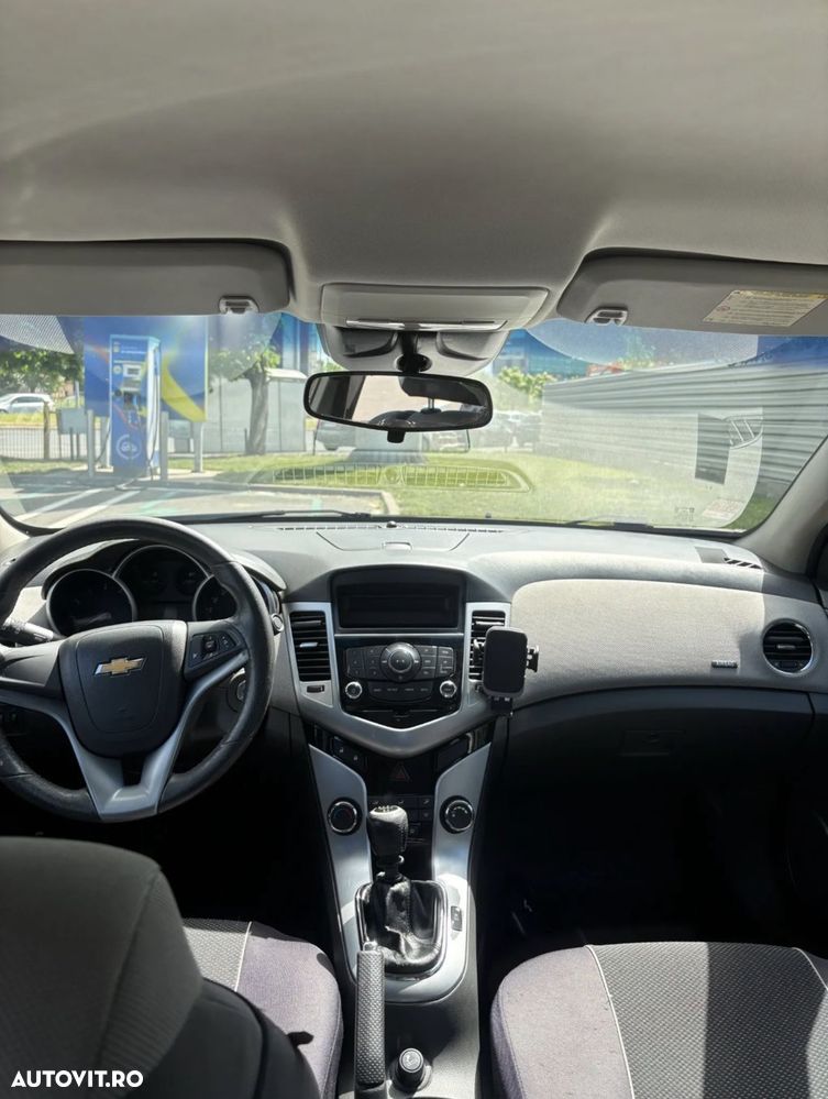 Chevrolet Cruze 1.6 - 6