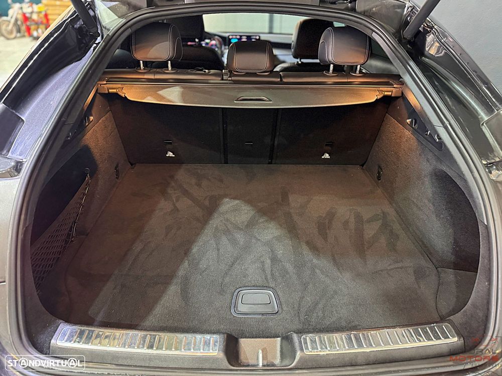 Mercedes-Benz GLC 300 - 11