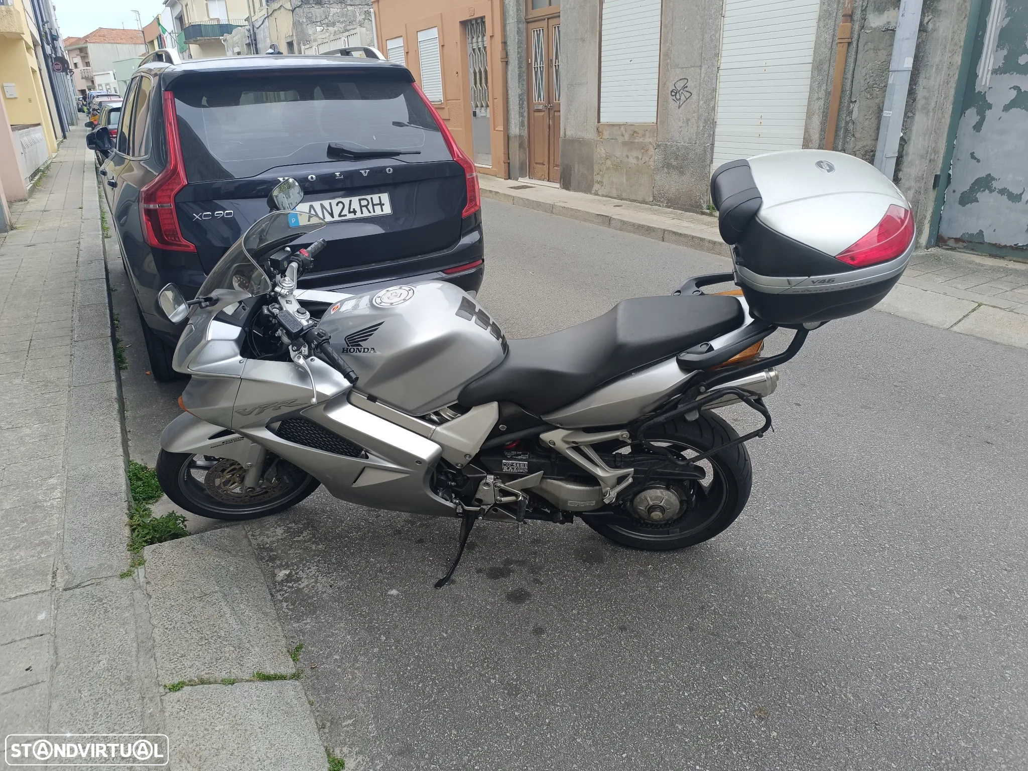 Honda VFR FI - 8