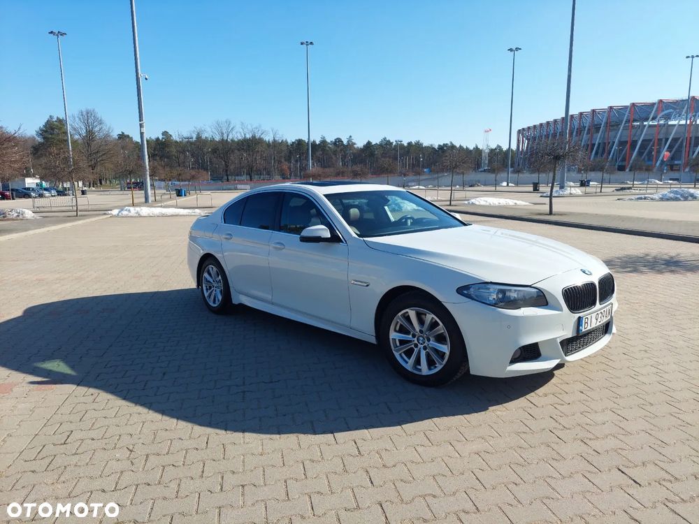 BMW Seria 5 528i xDrive Sport-Aut Modern Line - 20