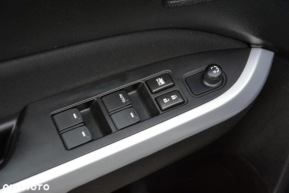 Suzuki Vitara 1.6 (4x4) Allgrip Automatik Comfort - 32