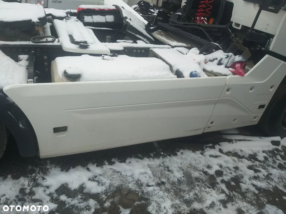 osłony miedzyosiowe Renault gama T - 1