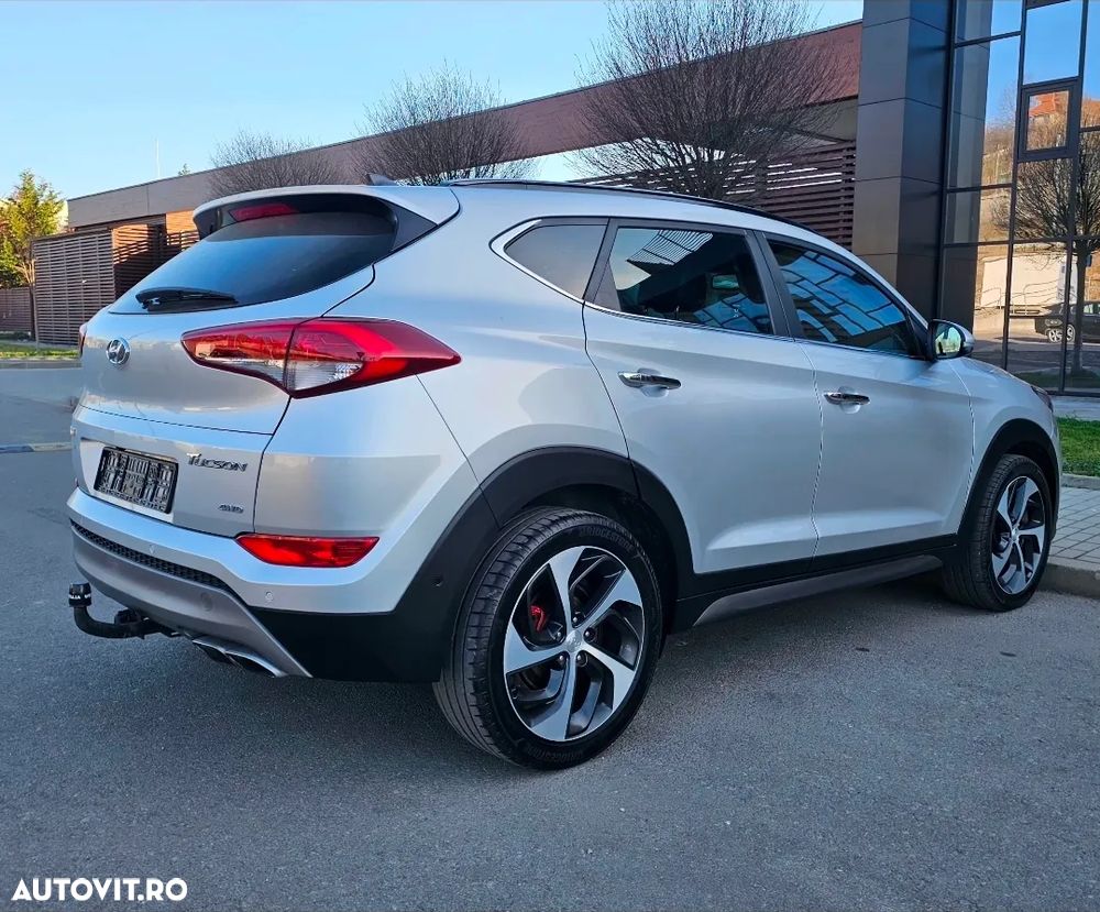 Hyundai Tucson 2.0 CRDI 4WD Automatik Advantage - 7