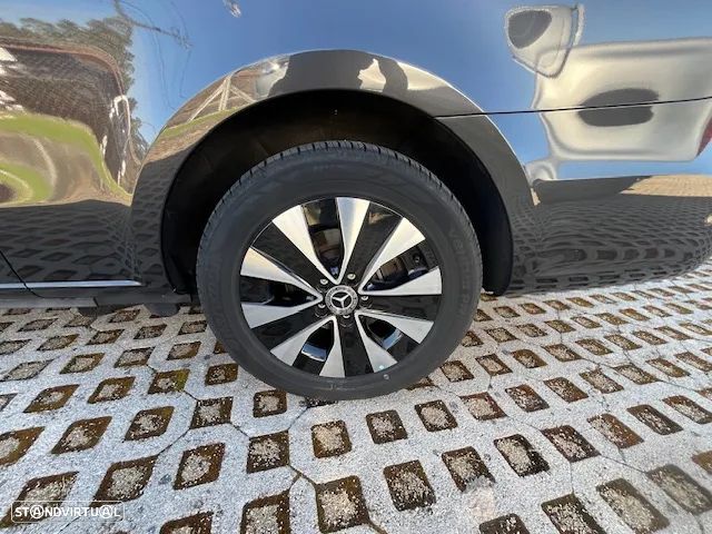 Mercedes-Benz V 250 d Longo Avantgarde - 13