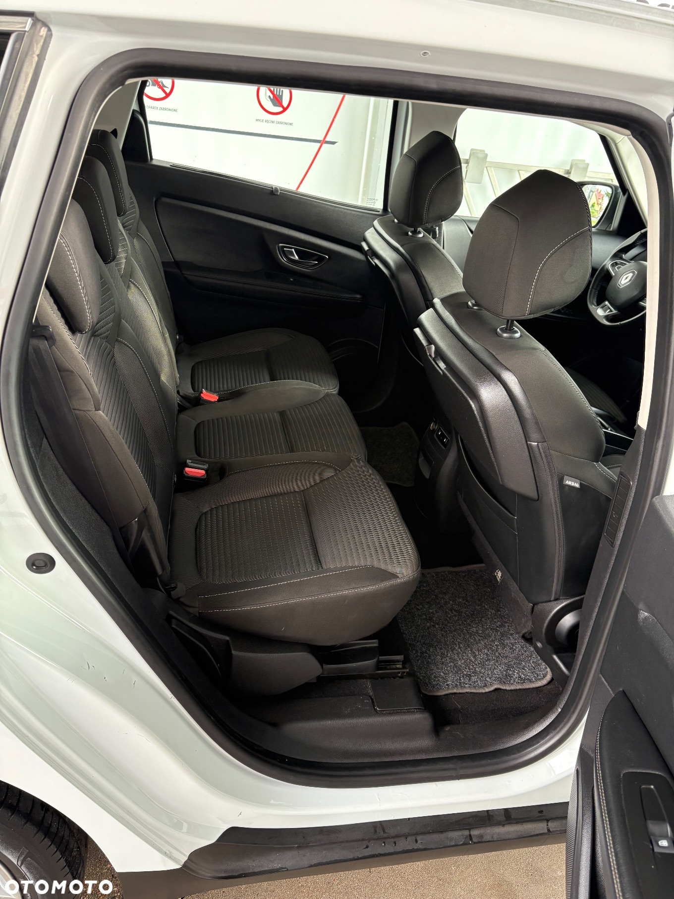 Renault Scenic - 18