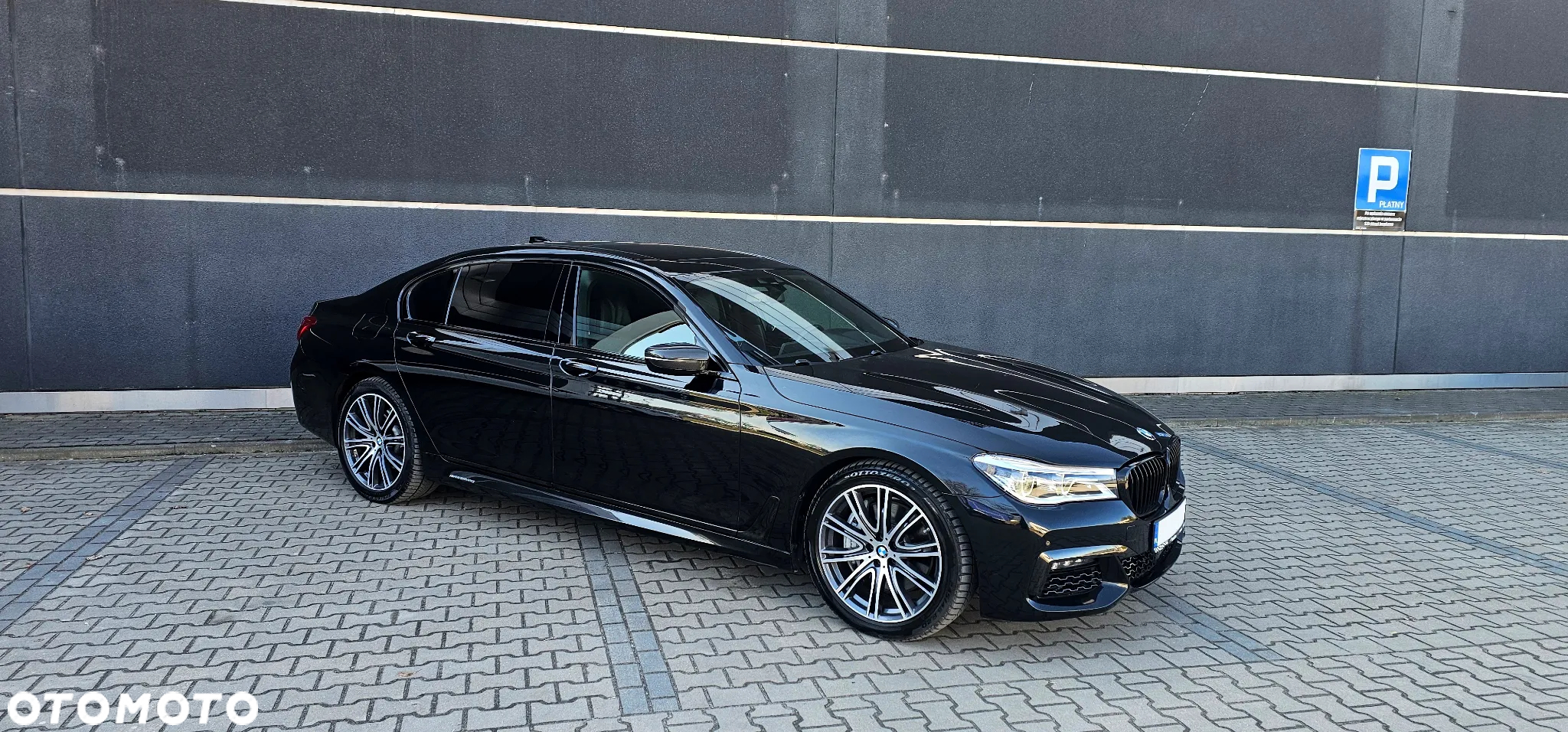 BMW Seria 7 750i xDrive - 4