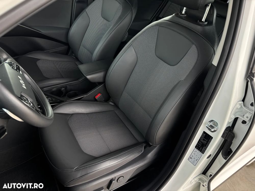 Kia Niro 1.6 GDI HEV 2WD OPF Aut. Spirit - 34