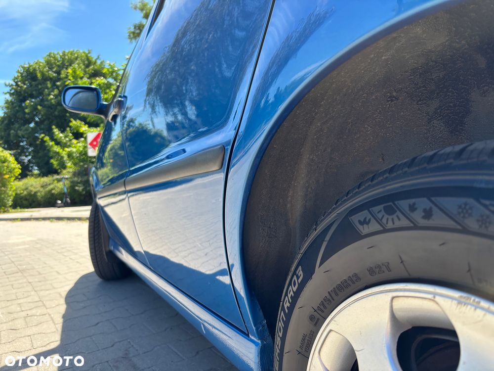 Volkswagen Polo 1.4 Basis - 4