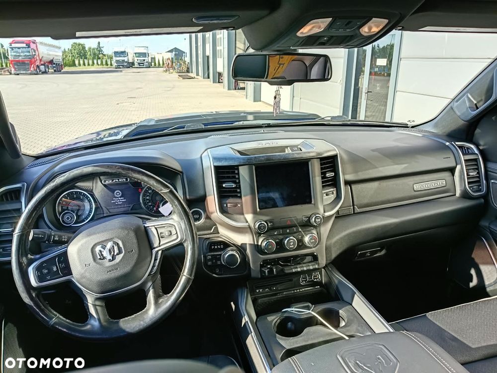 RAM 1500 Crew Cab Laramie - 12