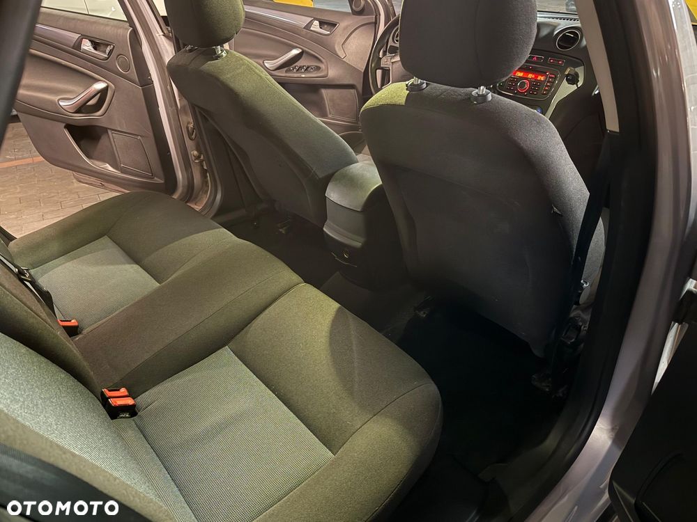 Ford Mondeo 1.6 TDCi Trend - 14