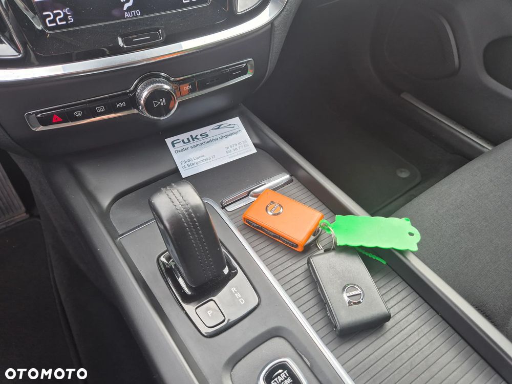 Volvo V60 B3 B DKG Momentum - 35