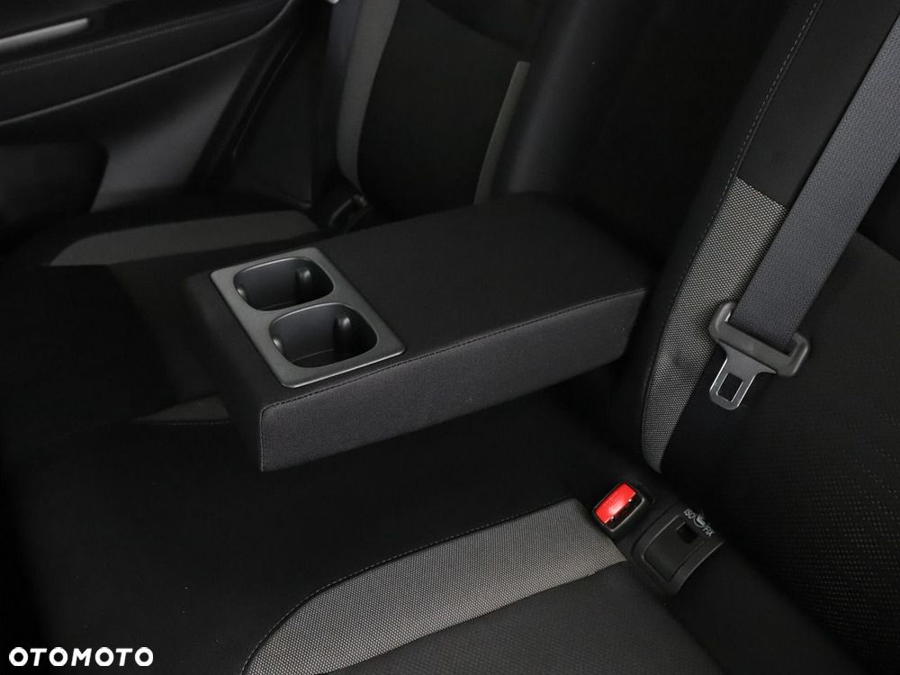 Nissan Qashqai 1.6 DIG-T N-Connecta - 37