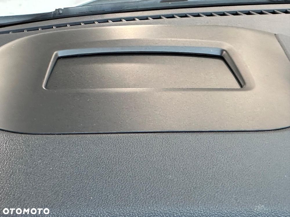 Ford Kuga 2.5 Duratec PHEV ST-LINE X - 21