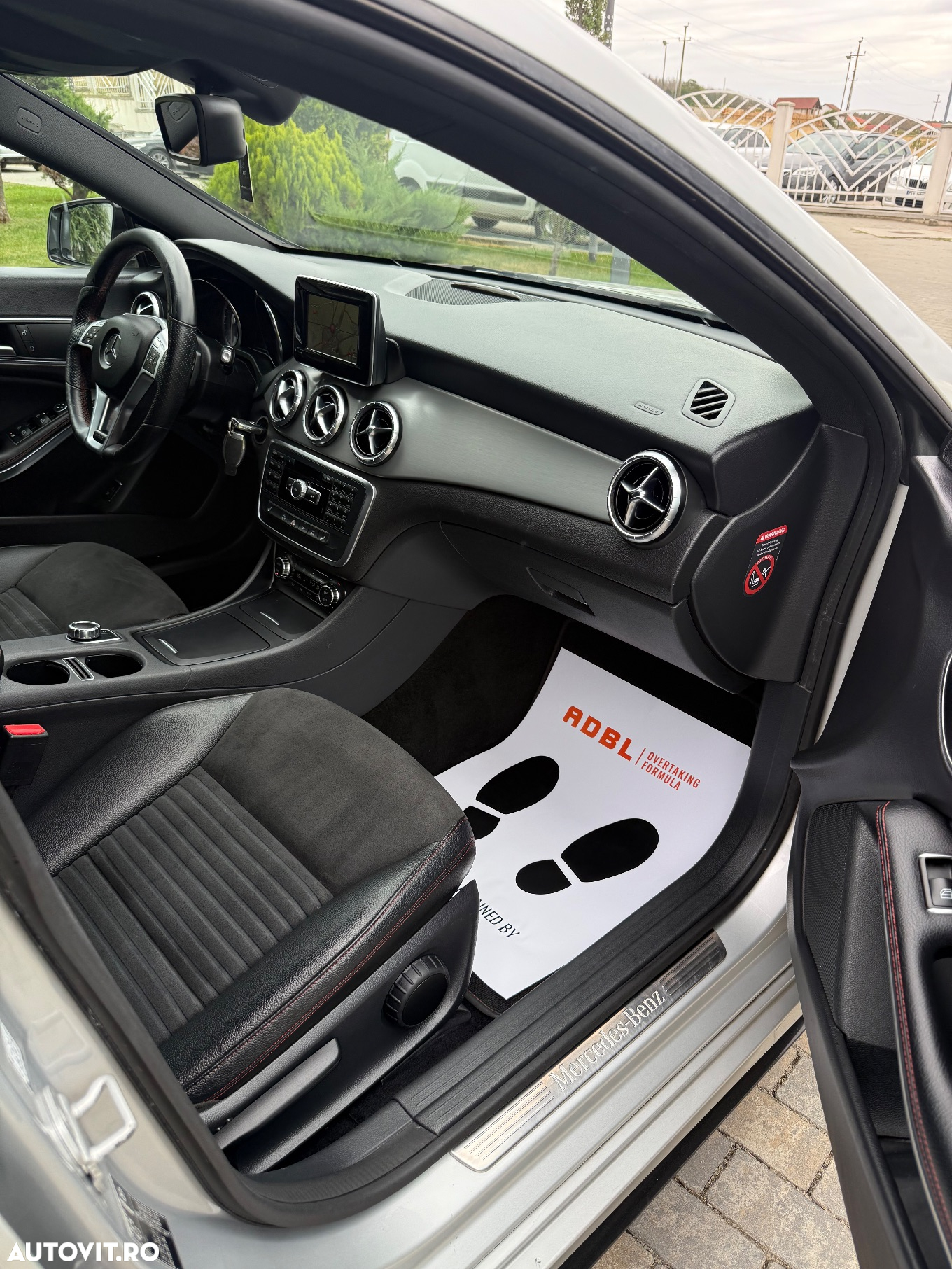 Mercedes-Benz CLA 180 7G-DCT AMG Line - 17
