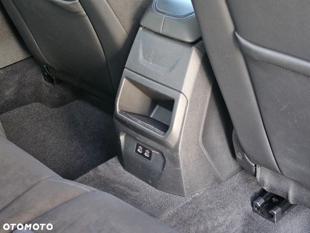 BMW Seria 2 220i M Sport - 27