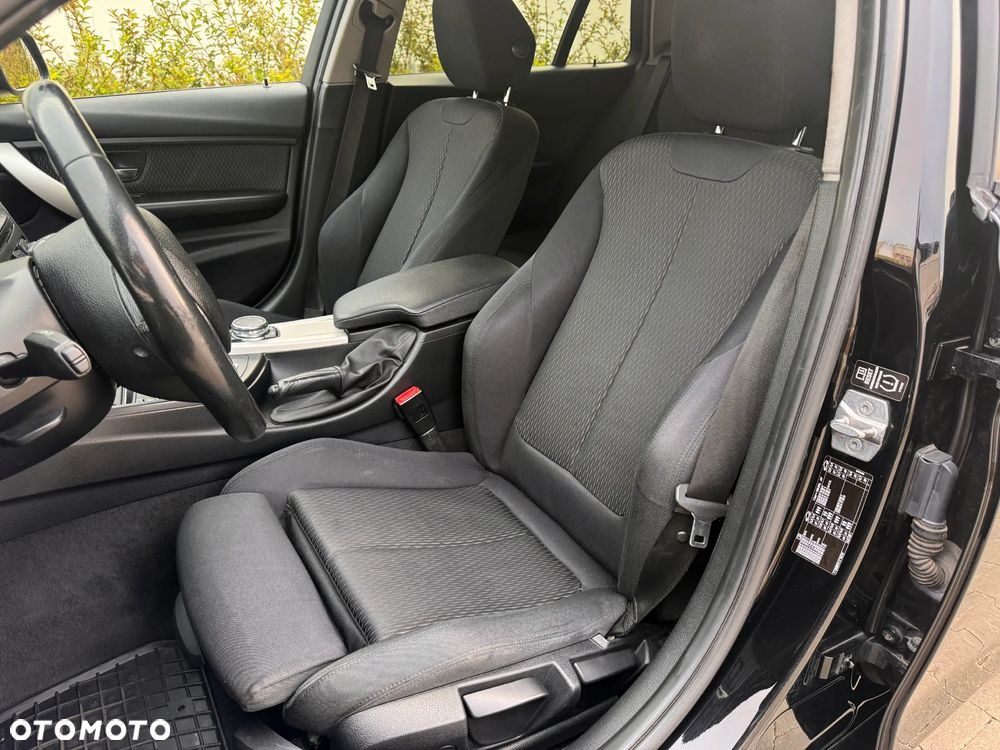 BMW Seria 3 - 12