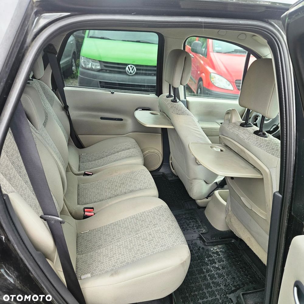 Renault Scenic - 13