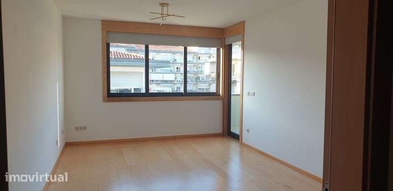 Excelente Apart. T2. Urb. Qta Portela. MondegoResidence - Grande imagem: 5/9