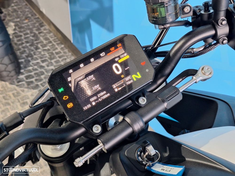 CF Moto 675NK - 9