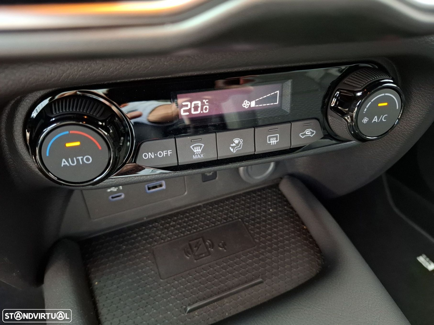 Nissan Juke 1.0 DIG-T N-Connecta - 23