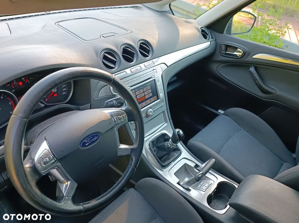 Ford S-Max 2.0 TDCi DPF Ambiente - 10