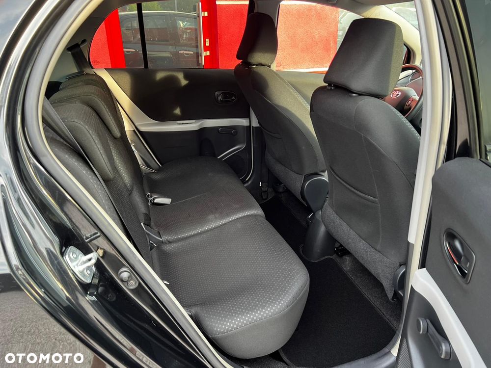 Toyota Yaris 1.33 VVT-i Executive - 19