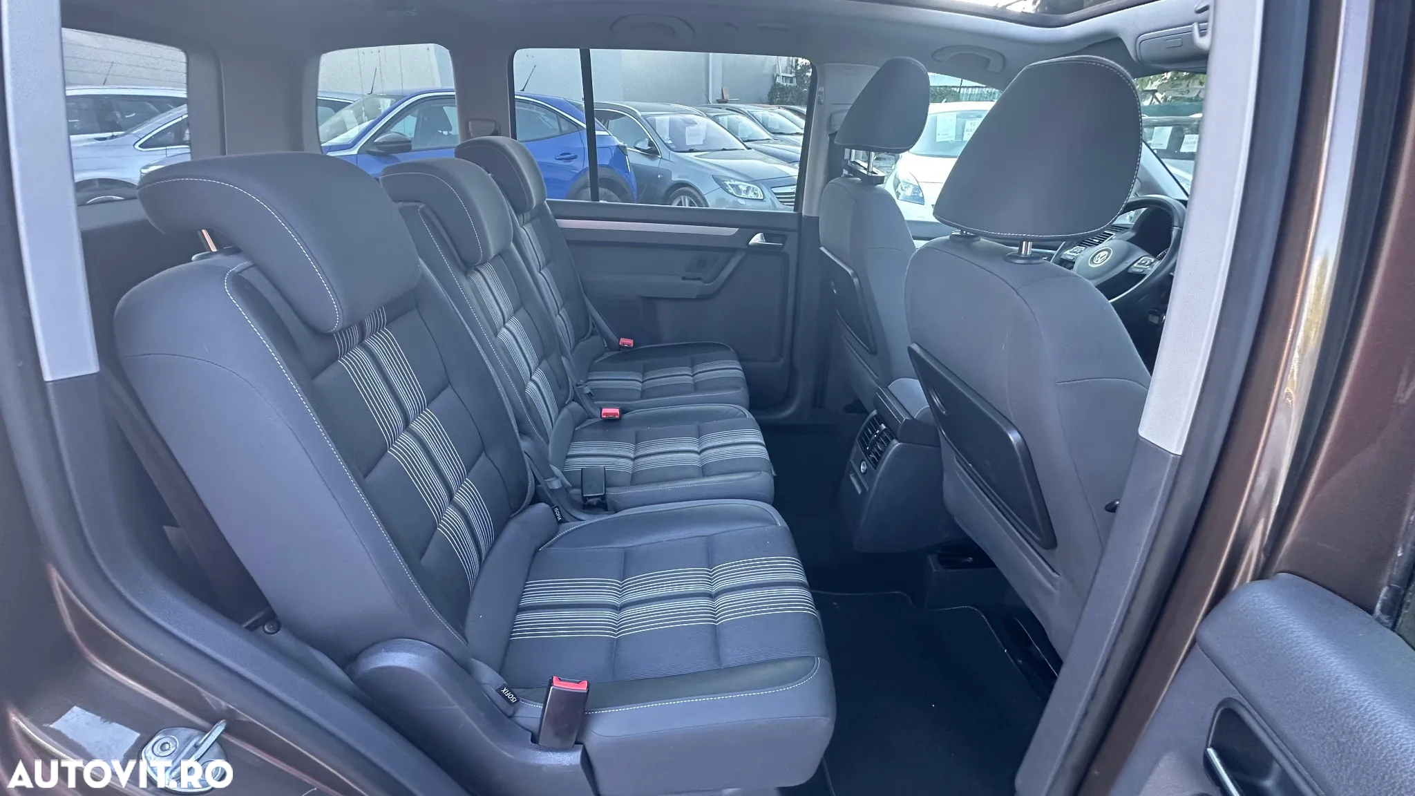 Volkswagen Touran 1.4 TSI MATCH - 30
