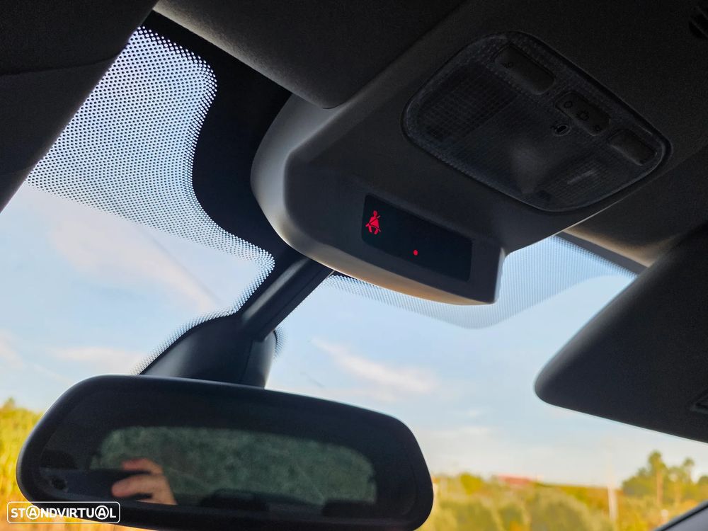 Peugeot 3008 2.0 HDi Hybrid4 - 29