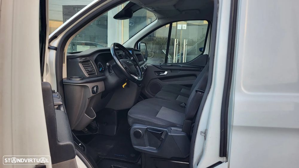 Ford Transit Custom L2H2 (Longa com Tecto Alto) - 9
