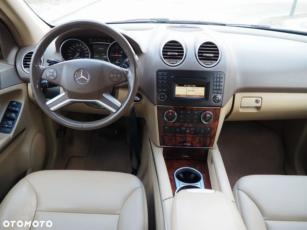 Mercedes-Benz ML - 12