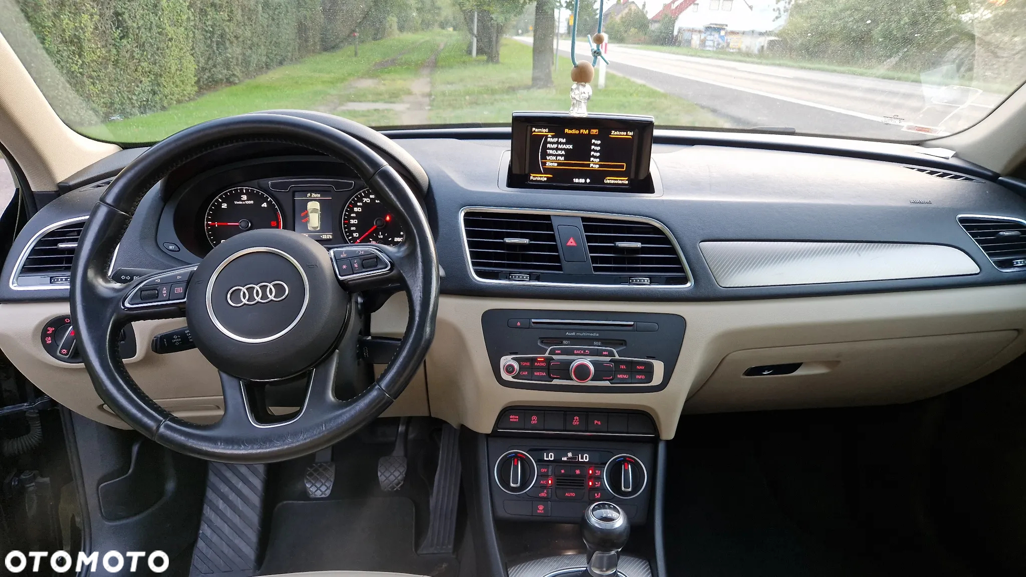 Audi Q3 2.0 TDI Design - 11