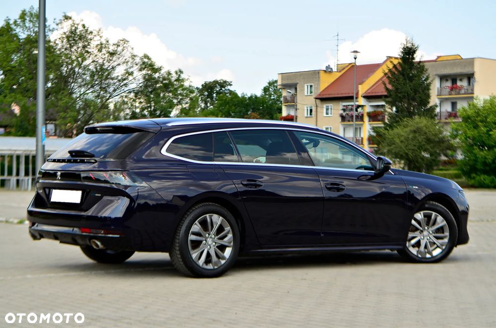 Peugeot 508 Hybrid 225 e-EAT8 Allure - 11