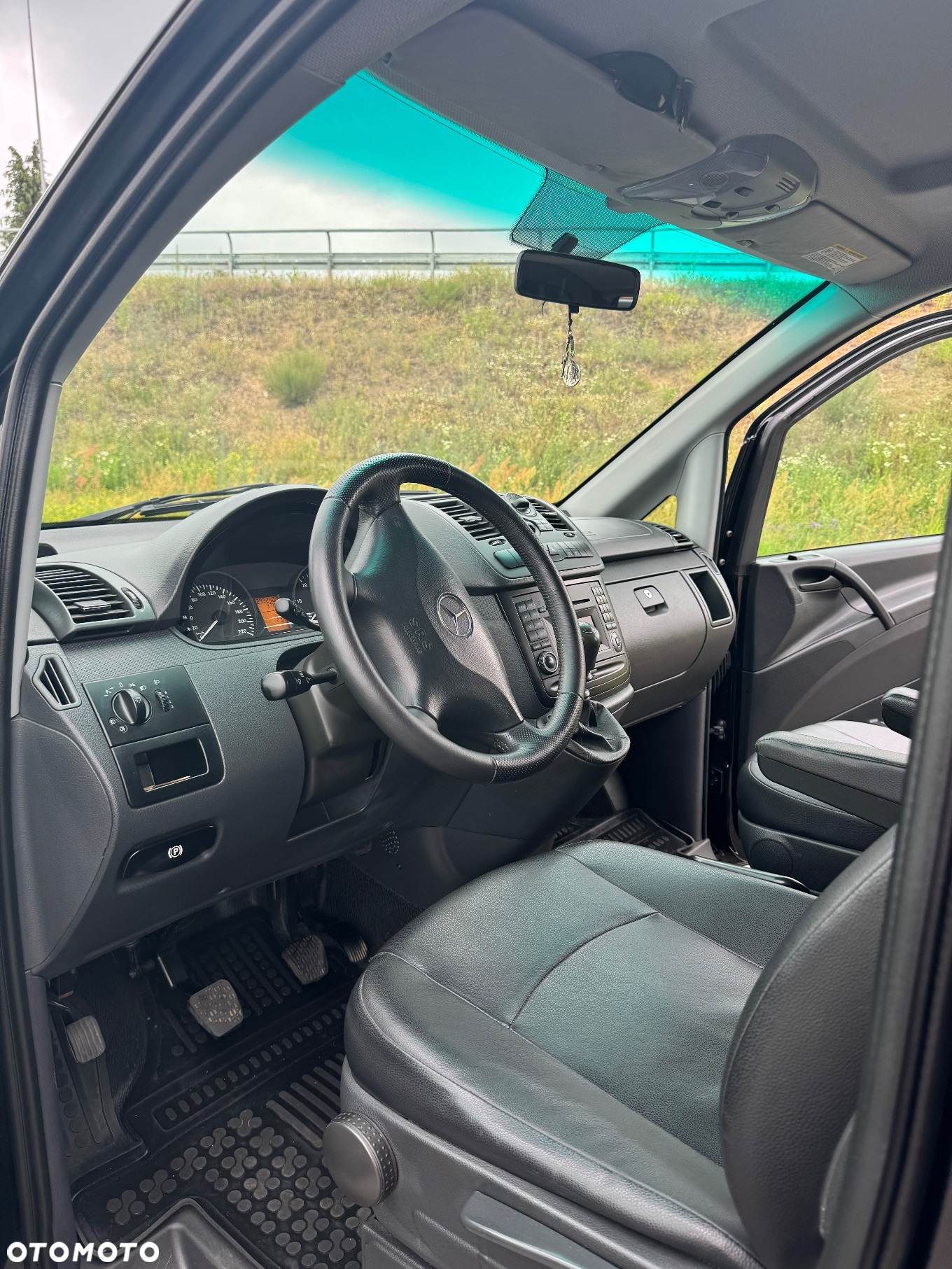 Mercedes-Benz Vito - 13