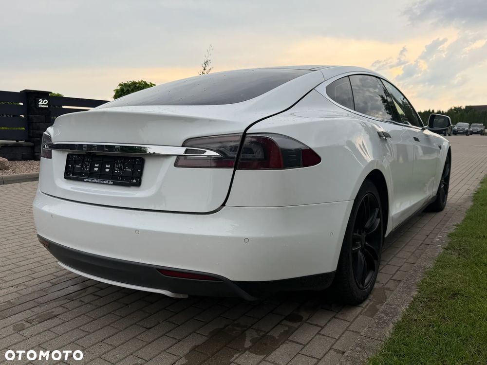 Tesla Model S 70D Allradantrieb - 27