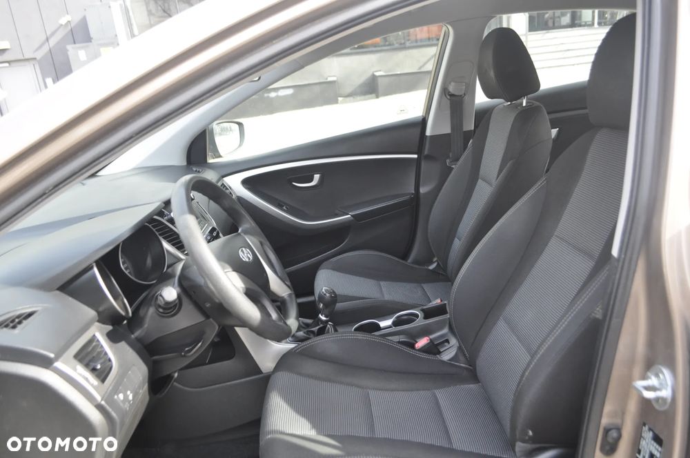Hyundai i30 1.4 Classic - 11
