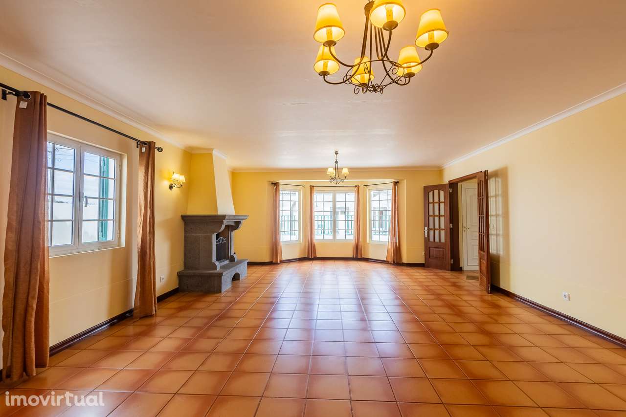 Moradia Isolada - T4 - Grande imagem: 5/16