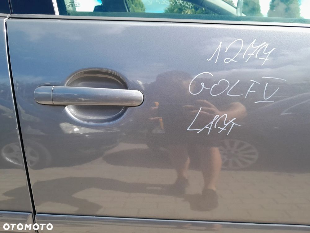 VW GOLF V DRZWI PRAWE PRZEDNIE PRAWY PRZÓD HB KOLOR: LA7T - 3