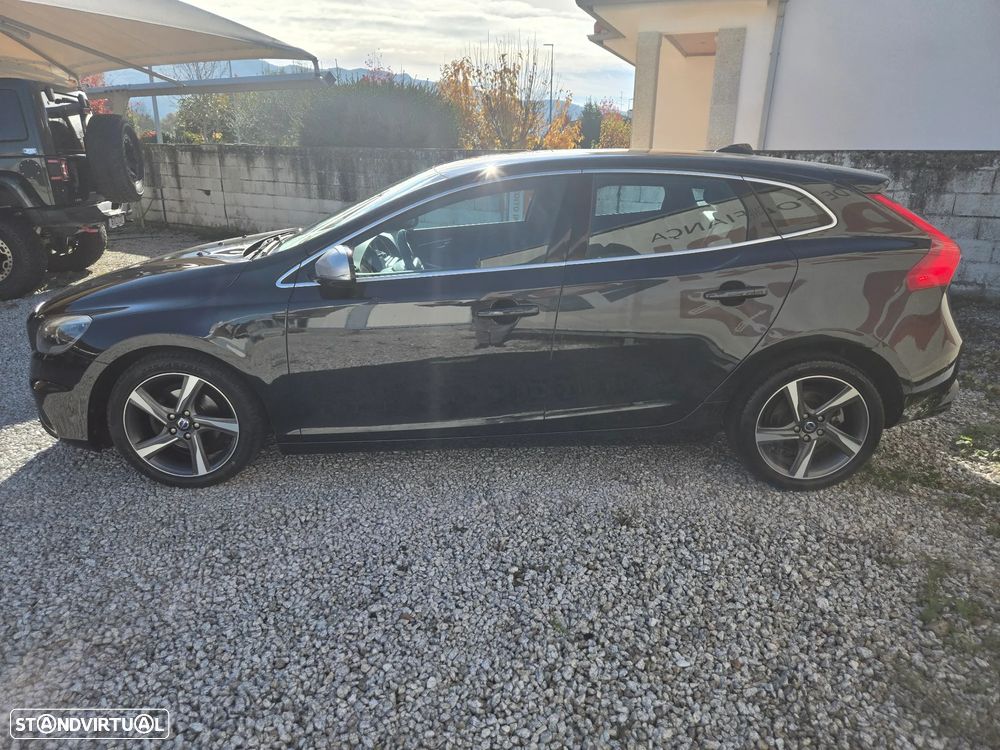 Volvo V40 D2 R Design - 5