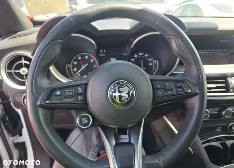 Alfa Romeo Stelvio 2.0 Turbo TI Q4 - 8