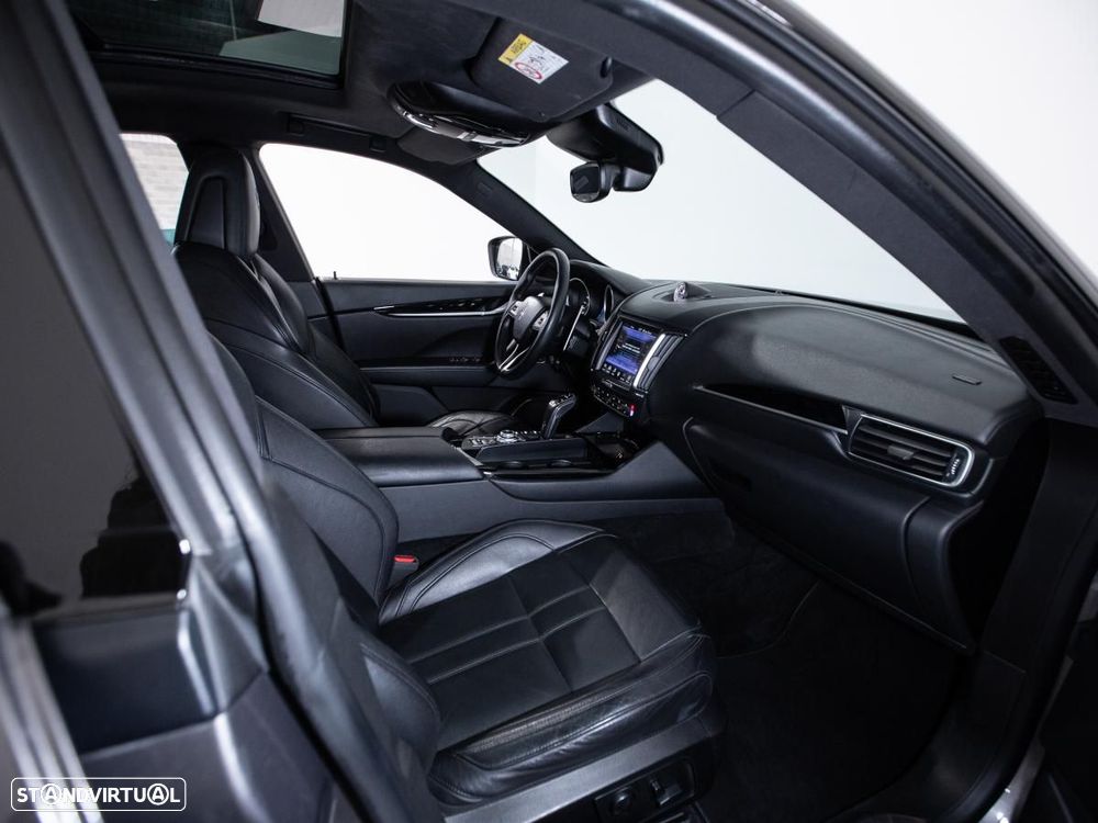 Maserati Levante - 11